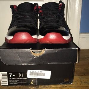 Air Jordan 11 retro low BG